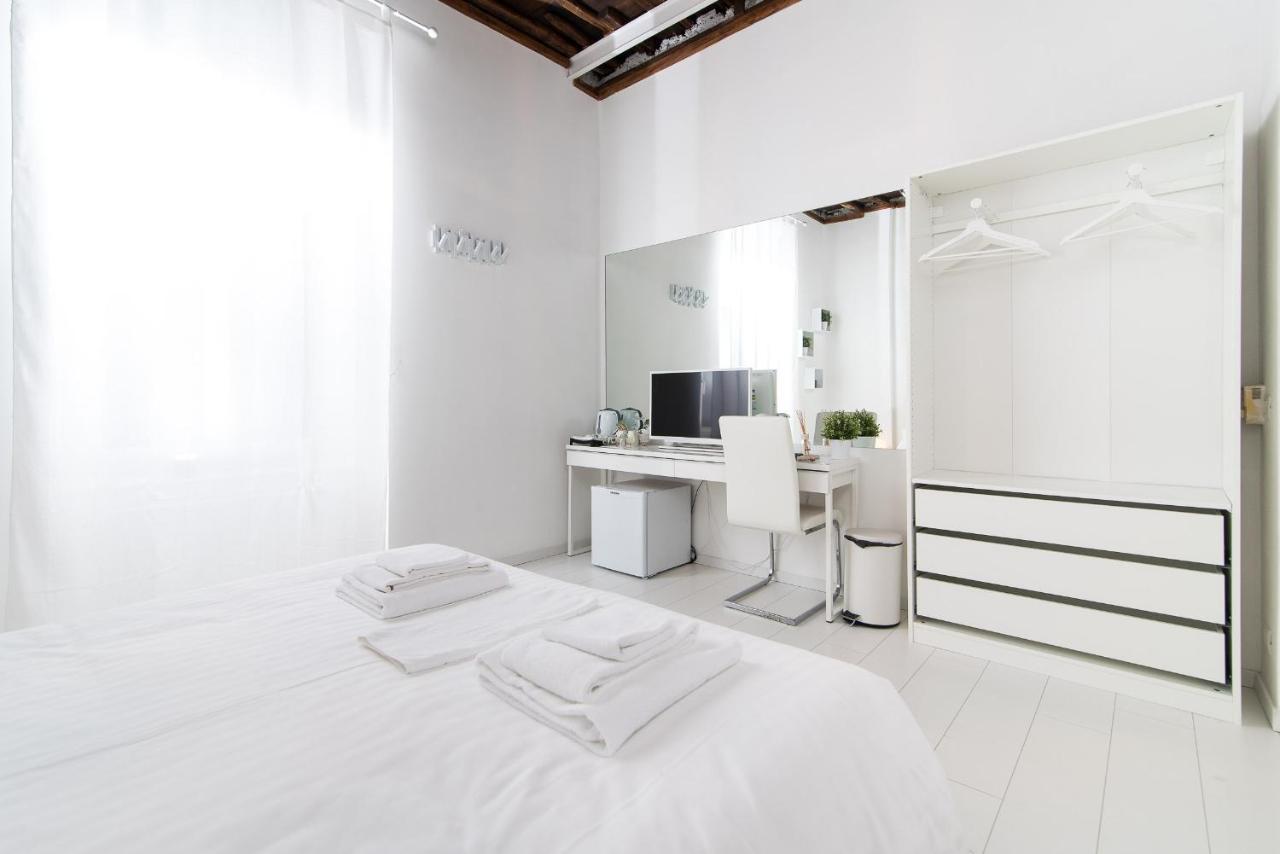 White Ostilia Guesthouse Rom Eksteriør billede